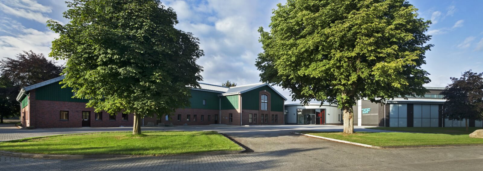 1308 8 295 pan col scaled